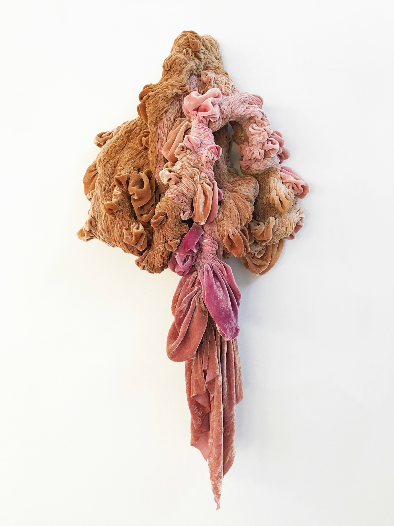 Hanne Friis tekstil Ornament kan leies som et enkeltverk.
